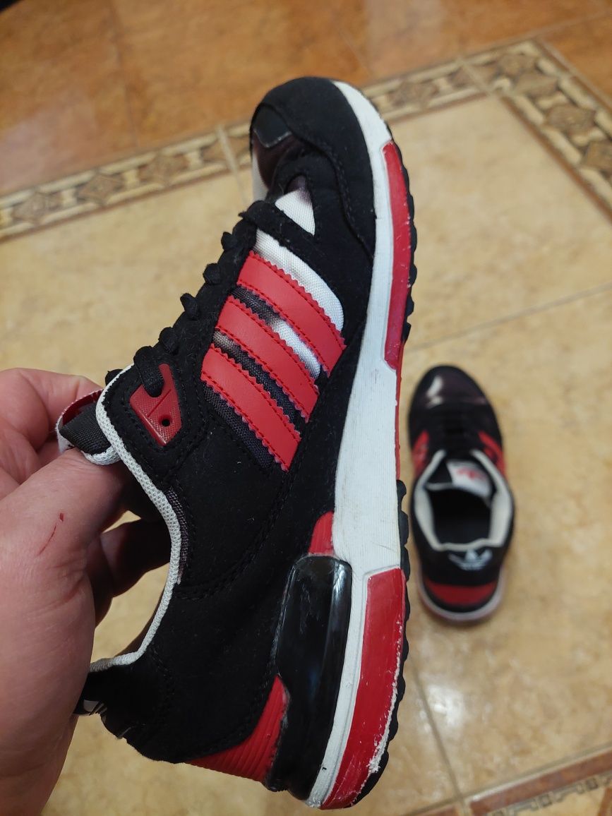 Кросівки Adidas ZX 750 розмір 41