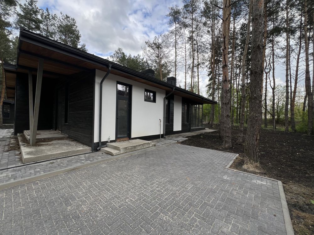 Унікальний будинок у лісі біля ЖК Desna Residence