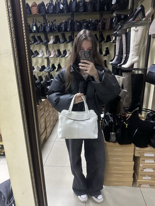Сумка біла,велика,дуже вмістка