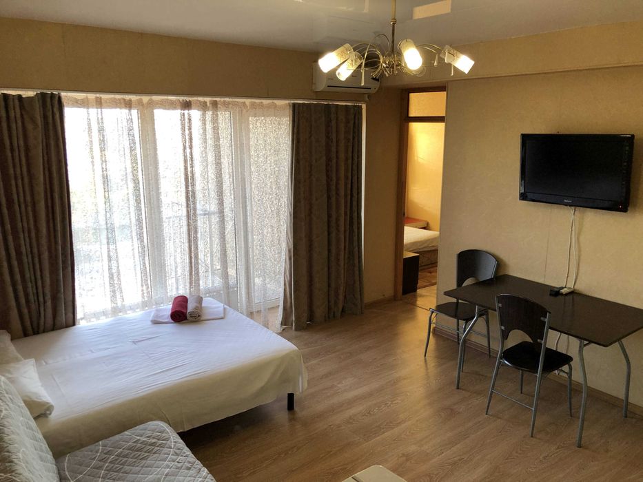 Здам Квартиру подобово, потижнево 2-к в центрі біля парку