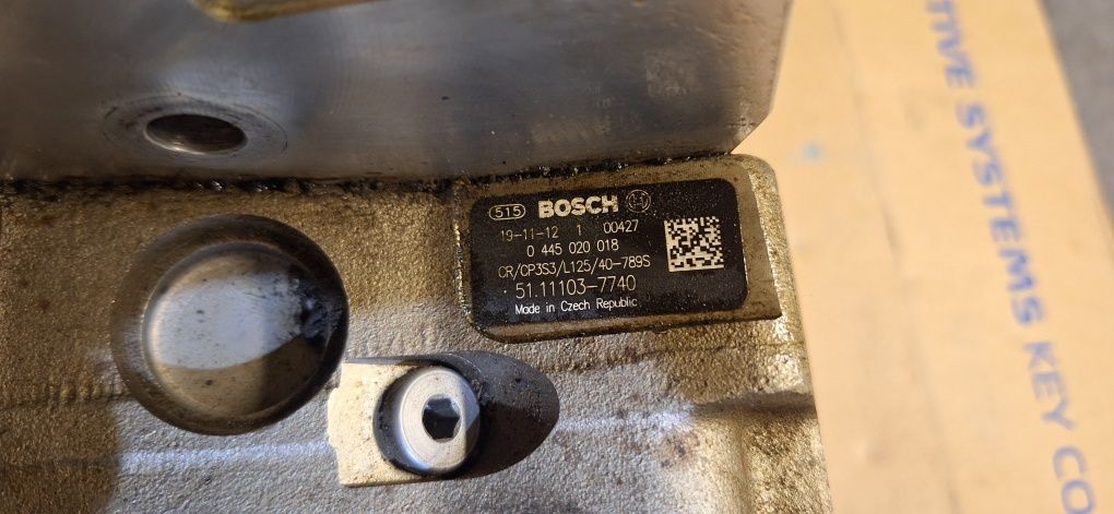 Паливний насос МАН Тга  Bosch 0445020018 (двигун D2676)