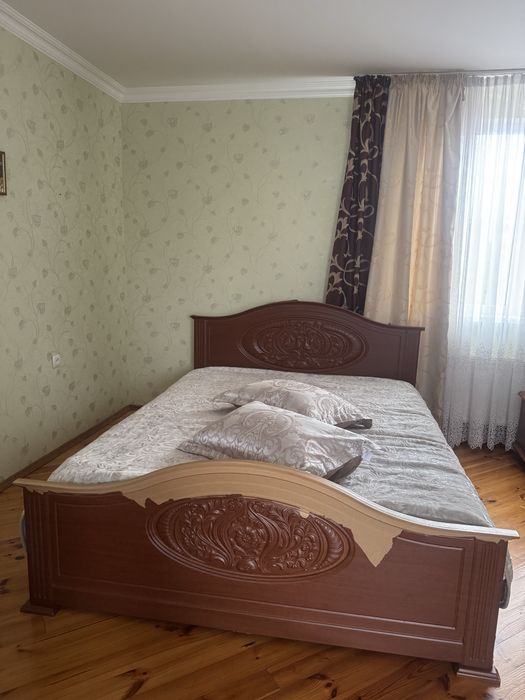 Ліжко двохспальне,  розміром 160 на 200см.