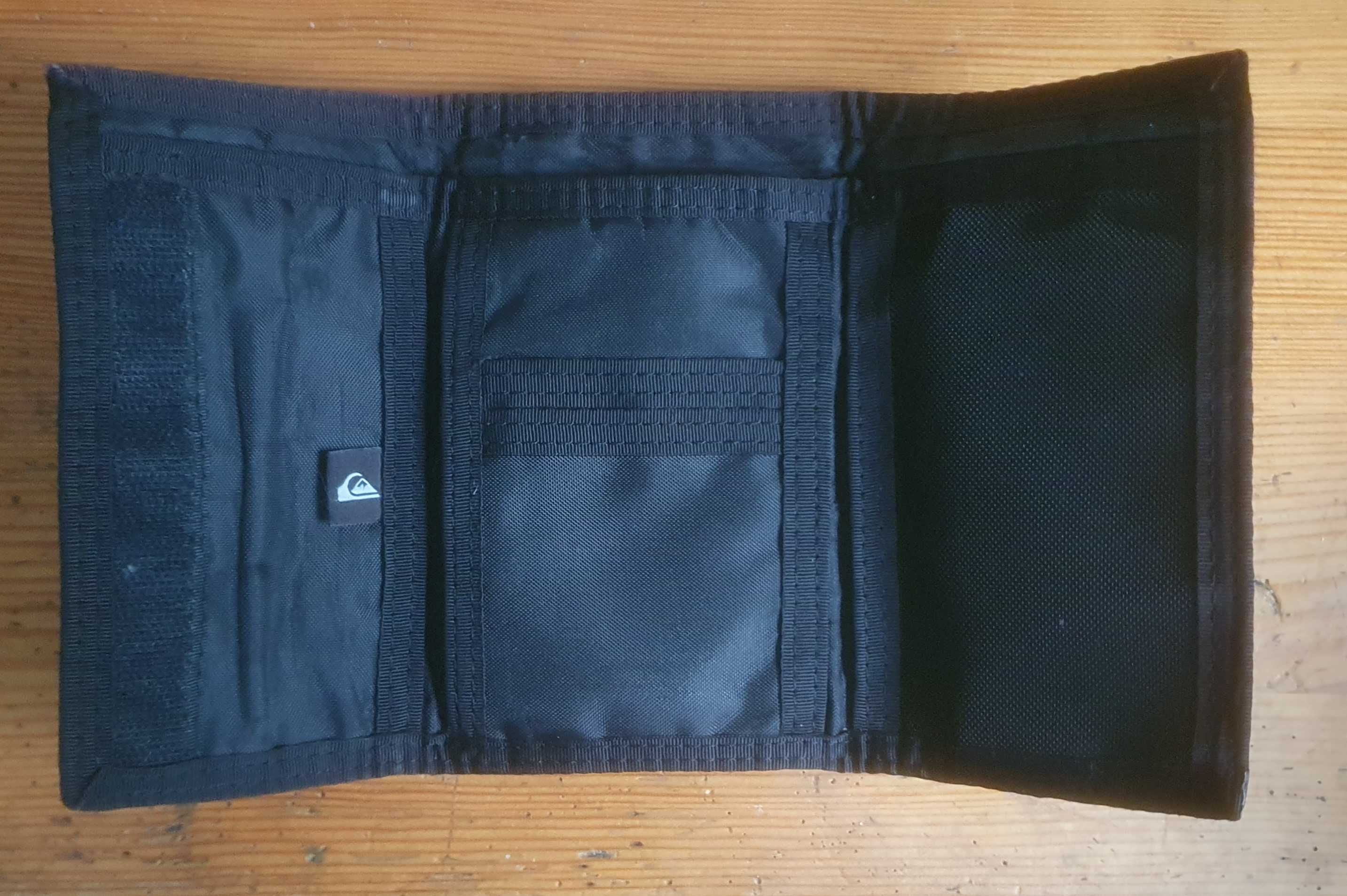 Czarny portfel materiałowy Quiksilver
