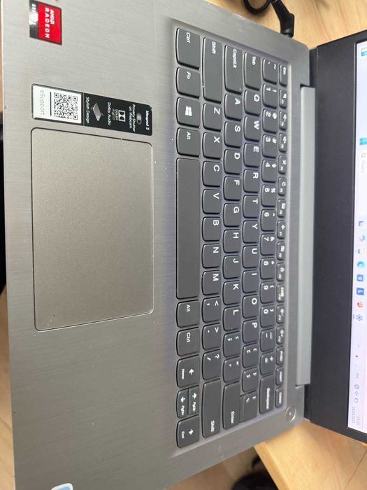 Lenovo IdeaPad 3 14ADA05