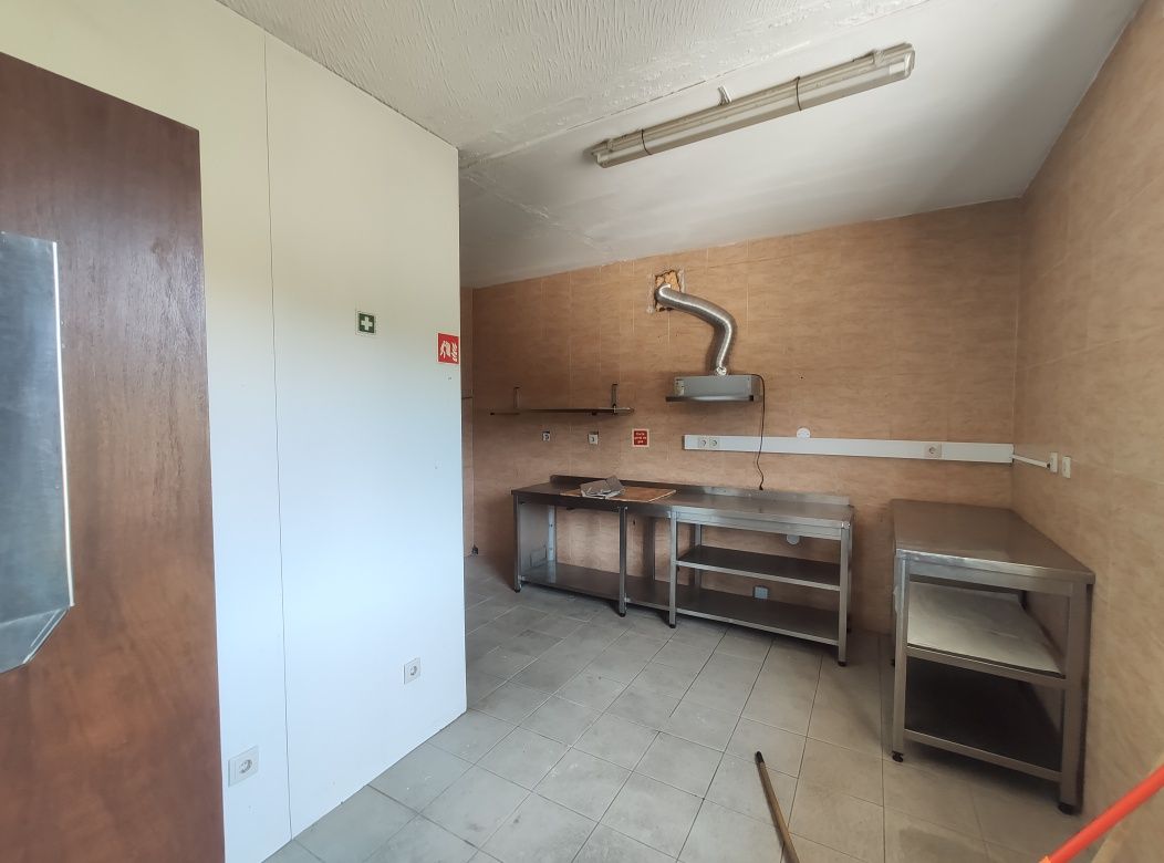 Alugo espaço para comércio