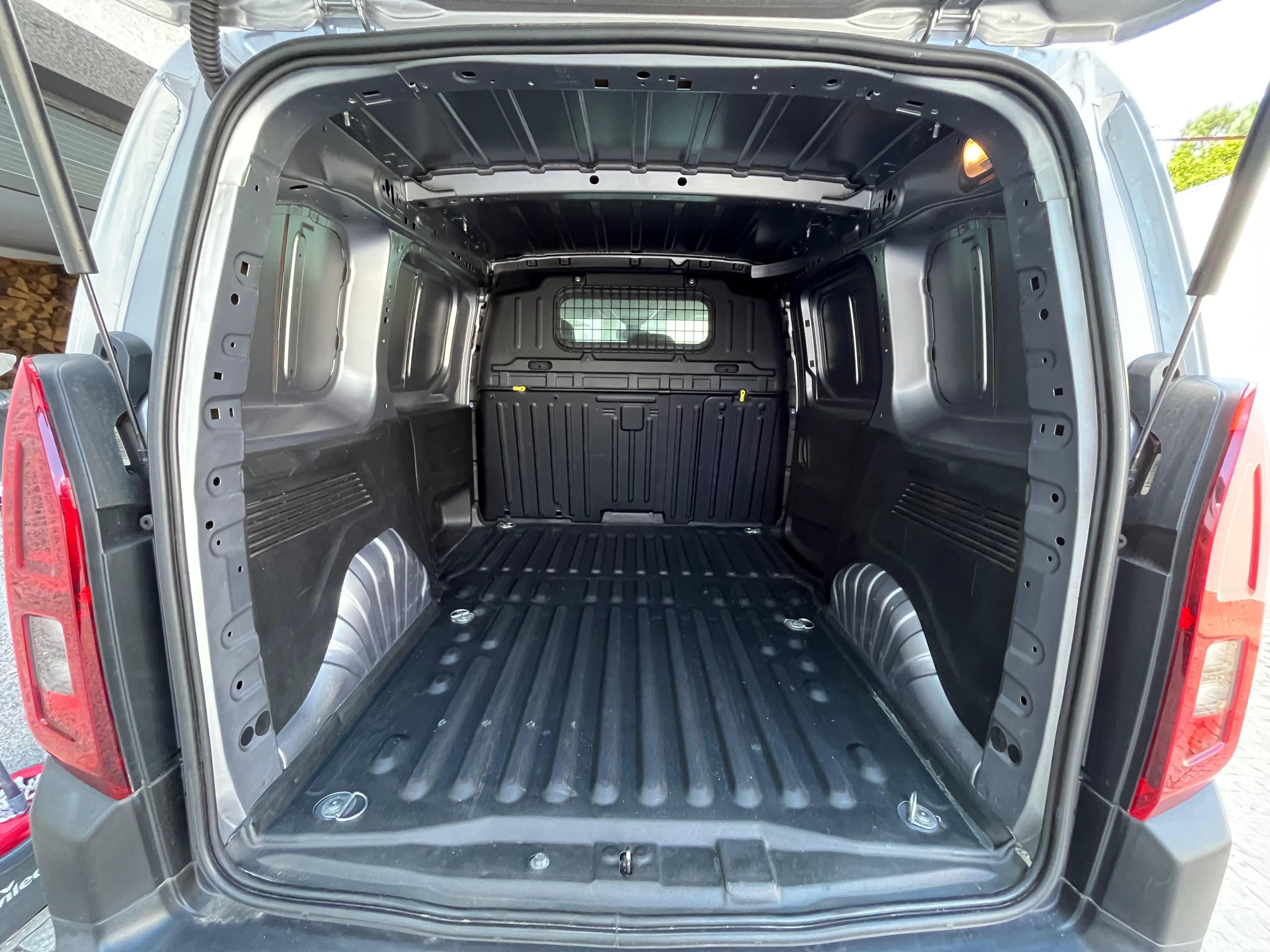 Opel Combo 1.5 (OTIMO ESTADO)