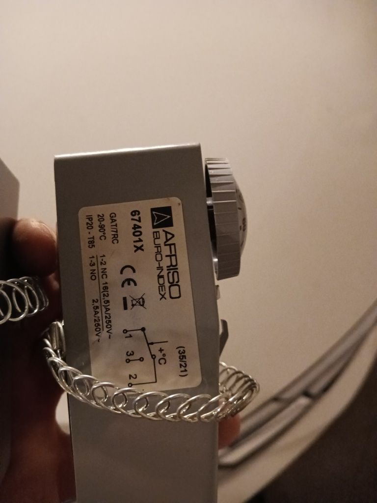 Sterownik Termostat Przylgowy na rurę pompy c.o. AFRISO BRC 20-90°C