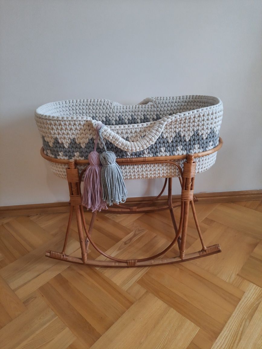 Kosz Mojżesza pleciony kołyska vintage handmade wiklina