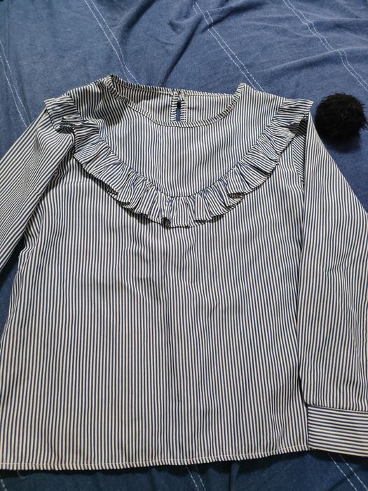 Bluzka w paski niebieskie
