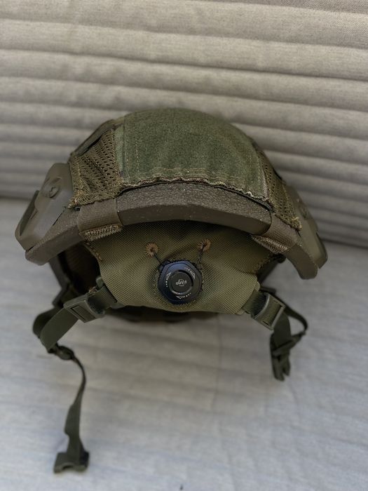 Шолом новий розмір L