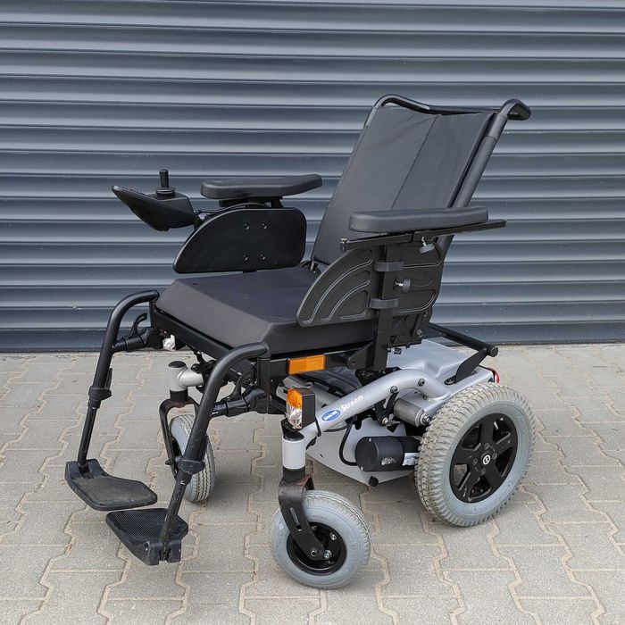 Wózek inwalidzki elektryczny Invacare Stream + nowe akumulatory