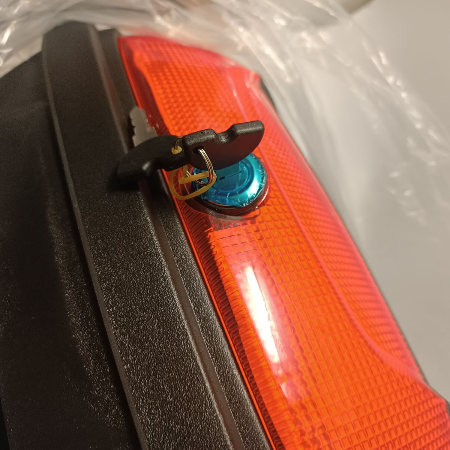 Kufer Centralny 50 litrow Duzy zamek klucz płyta 3w1  Quad Motocykl