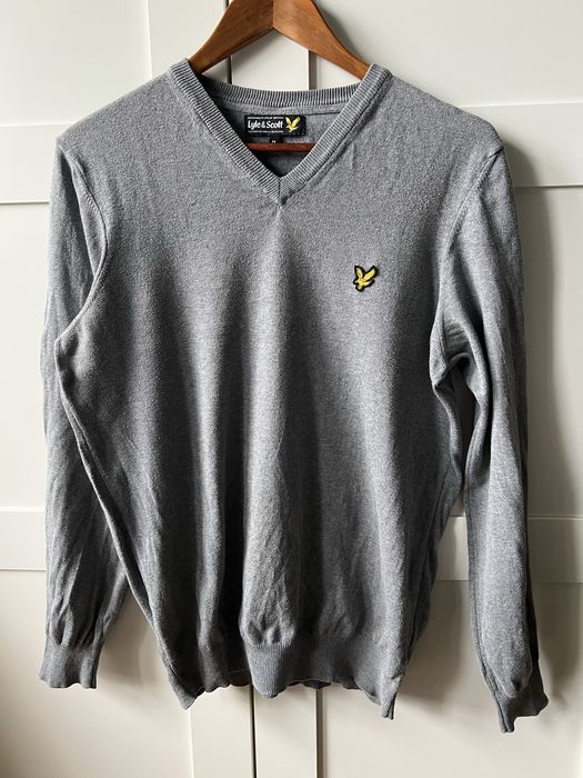 Sweter męski w serek Lyle & Scott