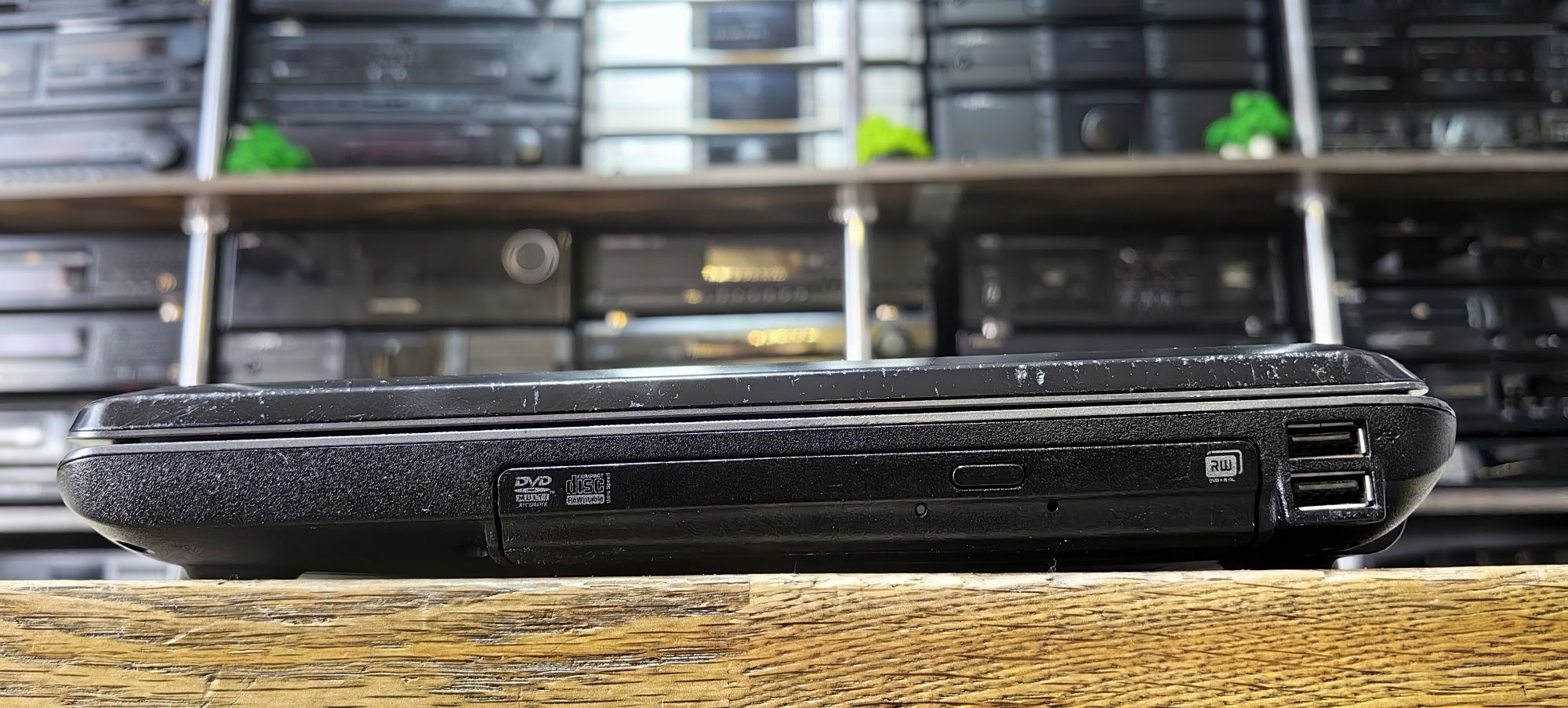 Ноутбук Samsung NPR530//Pentium T4400/Ram 4Gb/HDD 320Gb /Video 512Gb 3