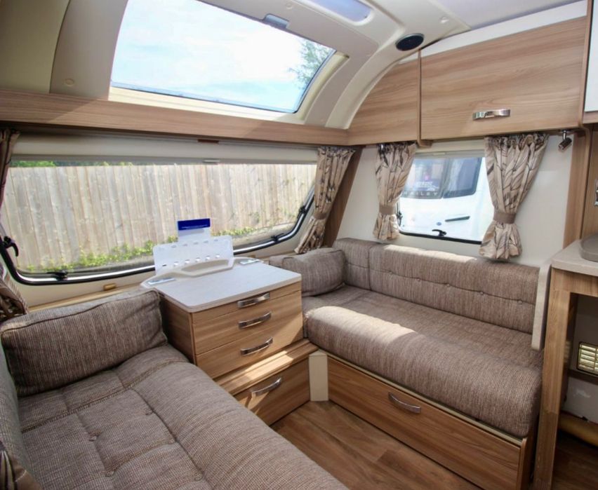 Caravana Swift FreeStyle SE - Impecável