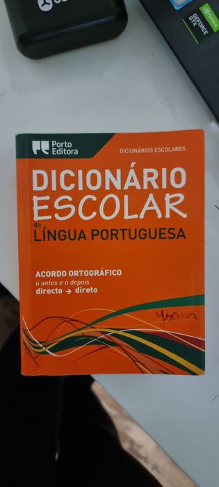 Dicionário escolar