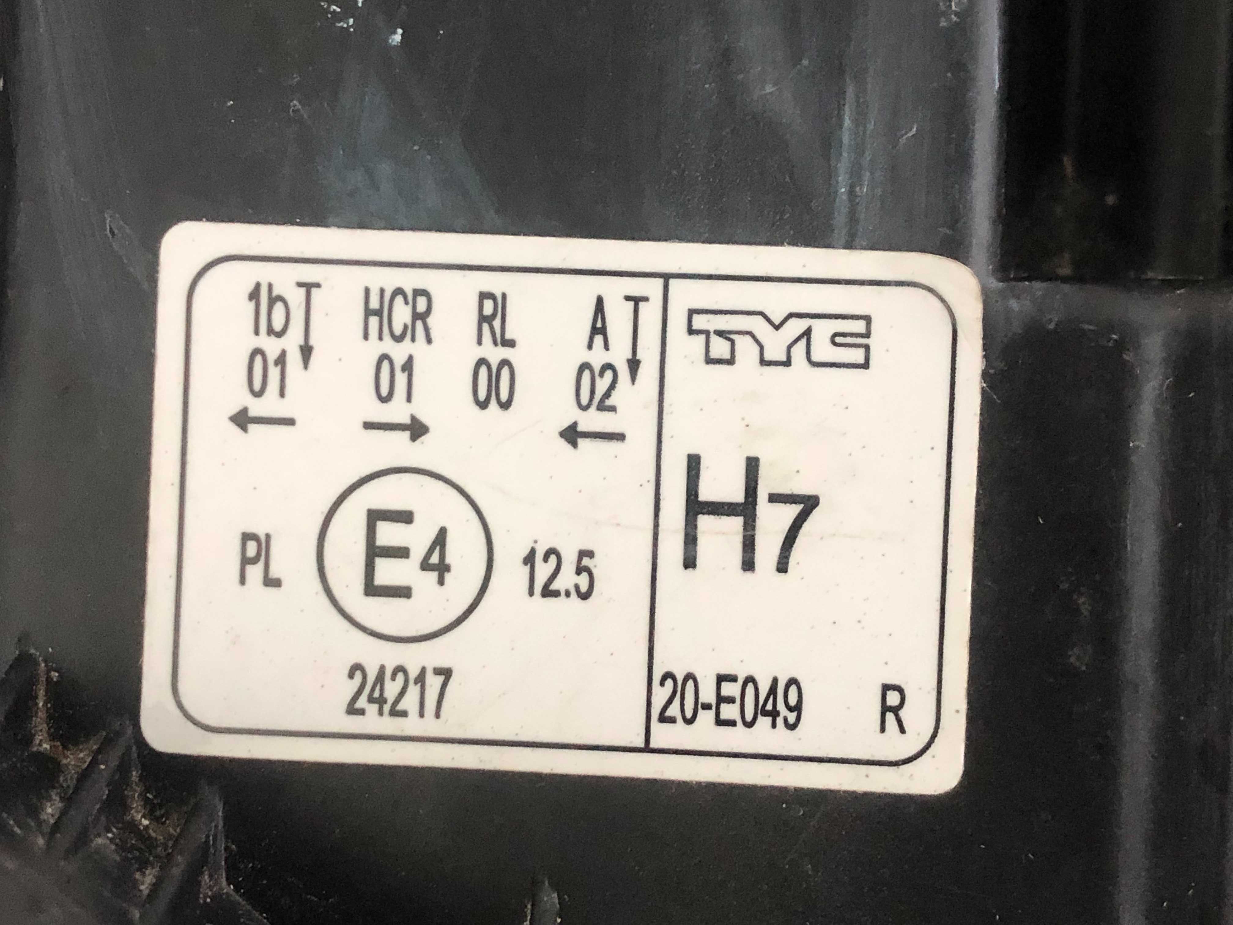 BMW F30 F31  EUR H7 7259523 ліва , права