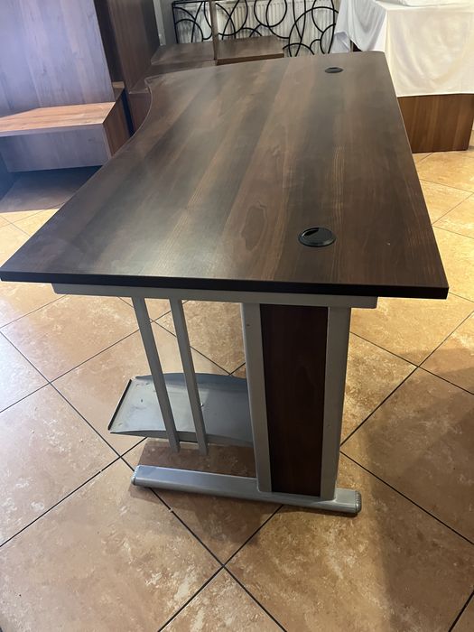 Stół - Biurko - Stan  Bardzo Dobry