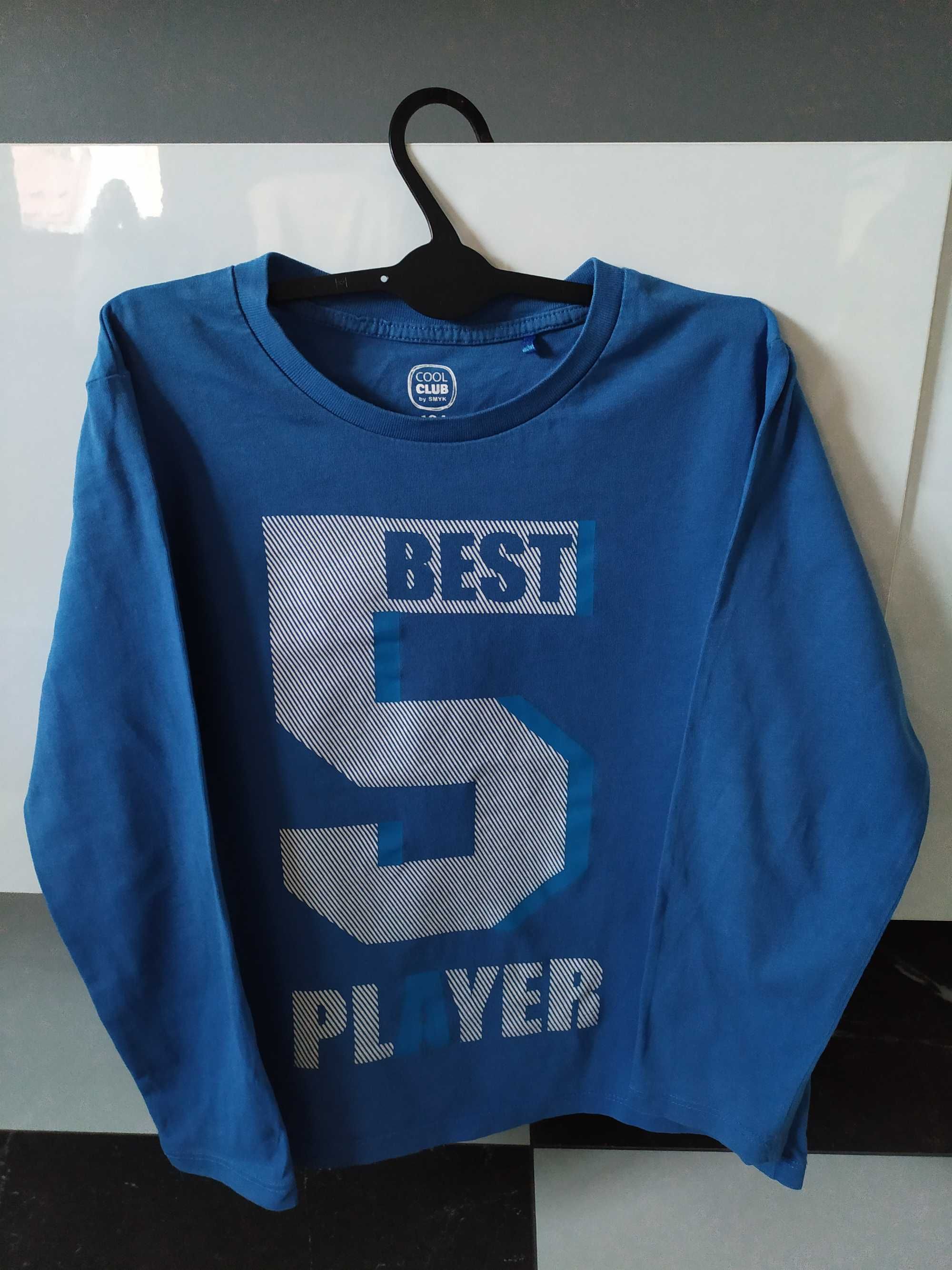 Niebieski t-shirt z napisem 5 Best Player 134 z Cool Club