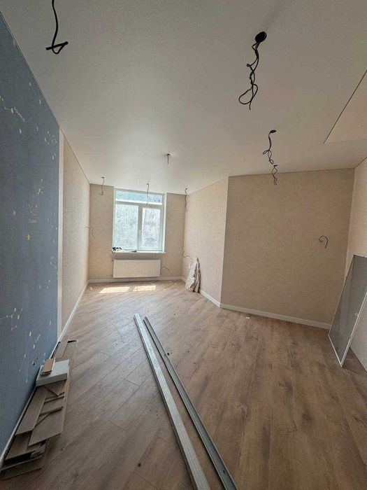 ЖК Дмитриевский 2. 73 м. Ремонт. 3 этаж.