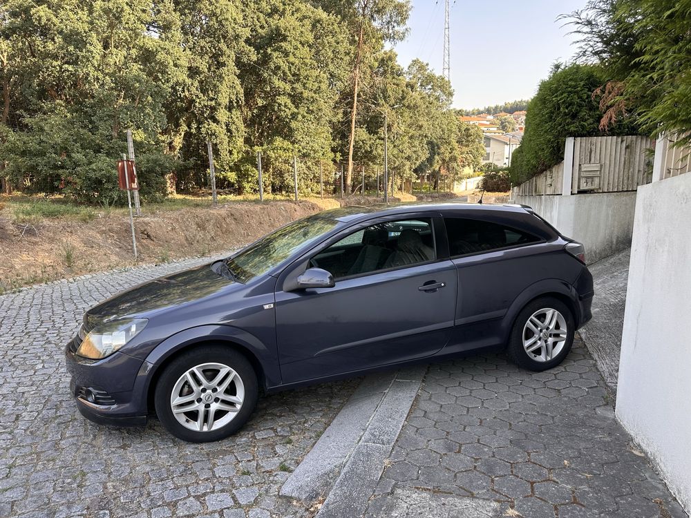 Opel Astra GTC 1.3CDTI 5Lugares 2006 nacional impecável