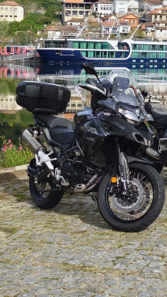 Benelli TRK 502X