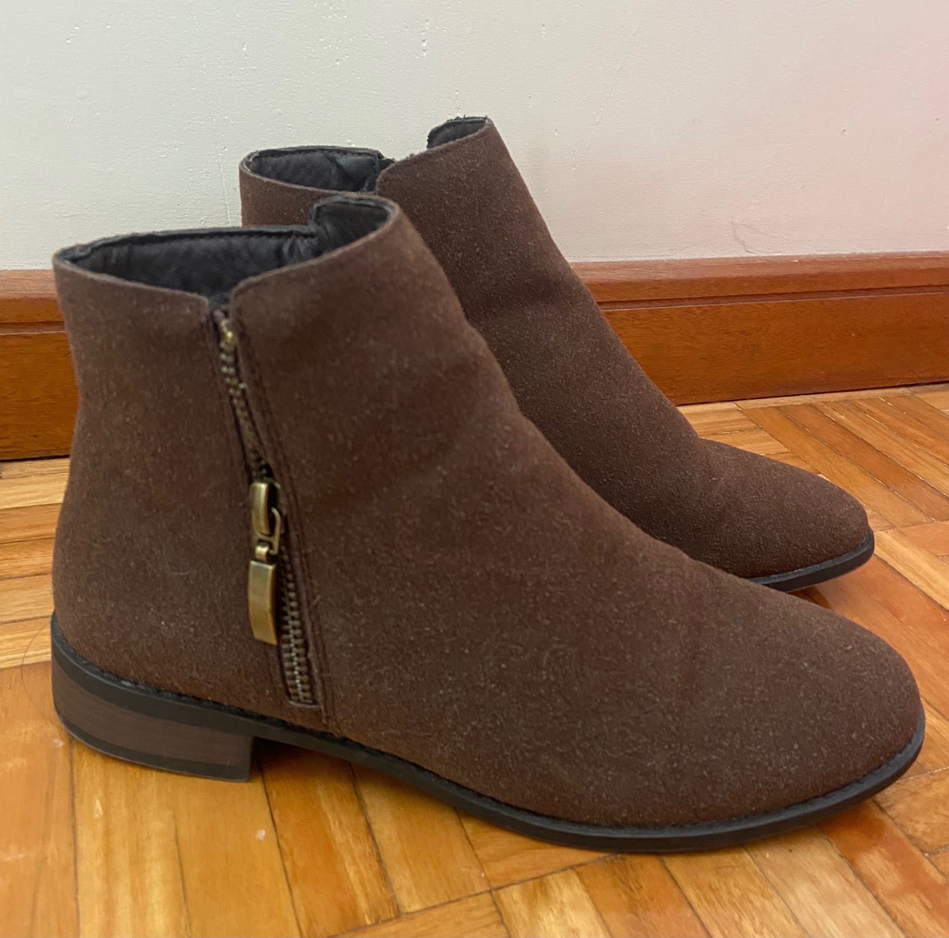 Botins castanhos