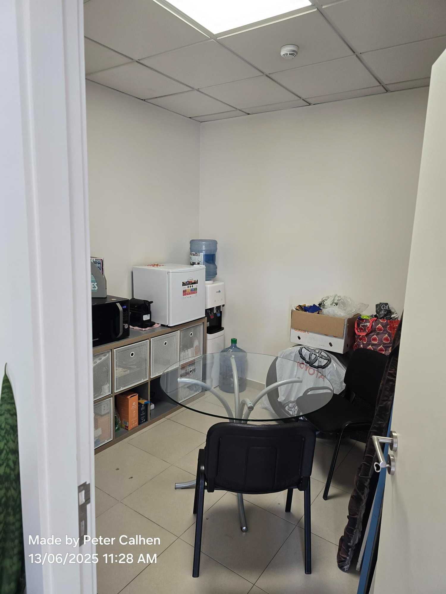 Escritório com 50 m2 + lugar de garagem em Fânzeres, Gondomar