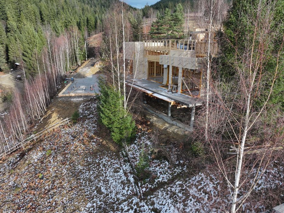 Продається котедж 156 м² у Карпатах.