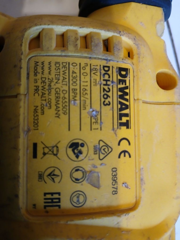 DeWalt DCH263 samo body