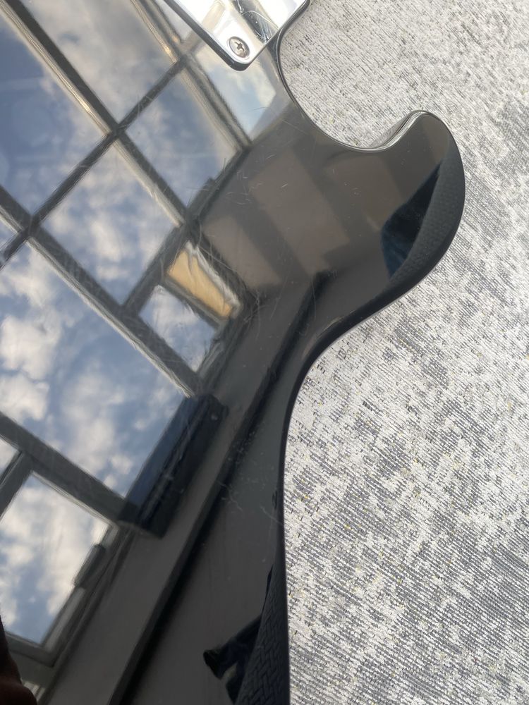Univox Hi-Flier Phase IV gitara Kurt Cobain