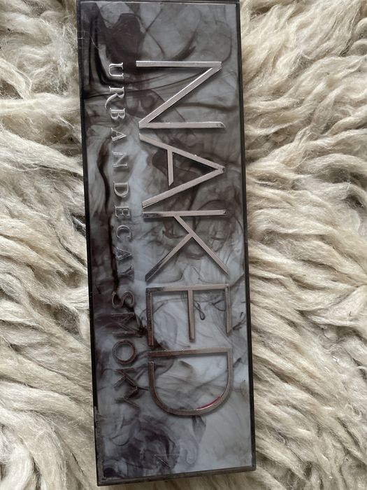 Naked cienie do powiek Smoky
