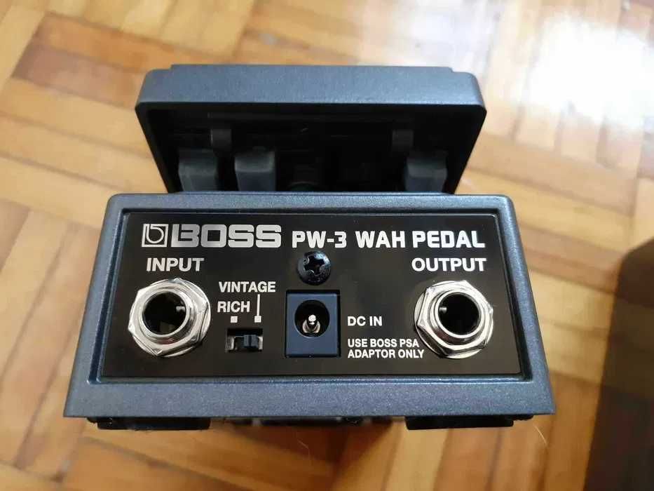 Pedal Boss PW-3 wah wah