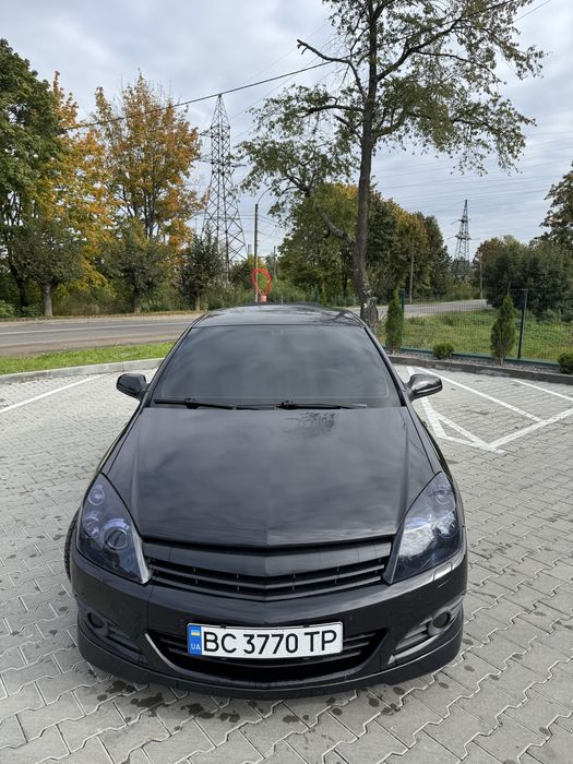 Opel astra h gtc