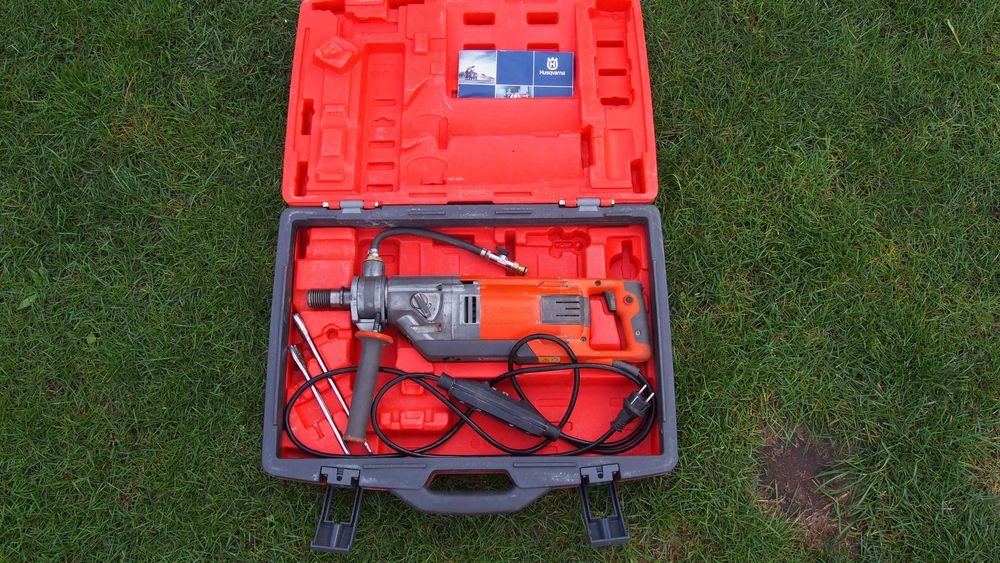 HUSQVARNA DM 220 DM220 Wiertnica elektryczna Walizka