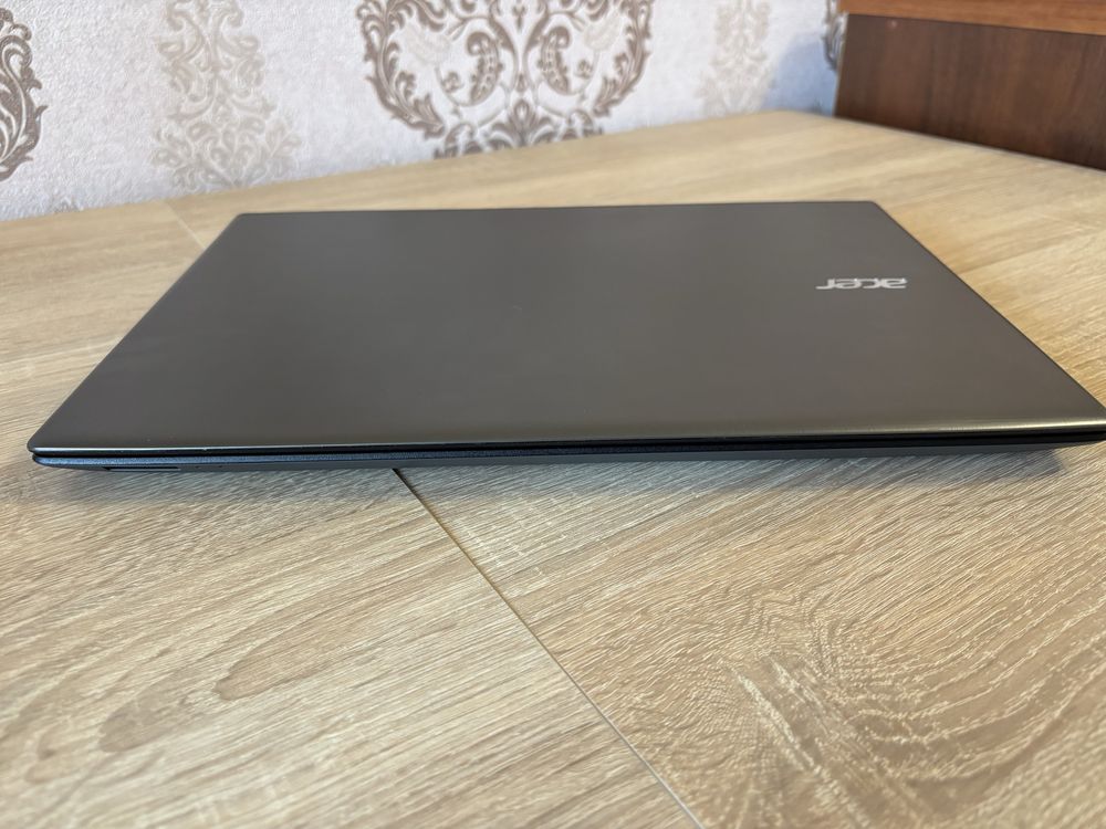 Ноутбук Acer Aspire E5-575 (i7-7500U |16Gb | 512 Gb SSD)