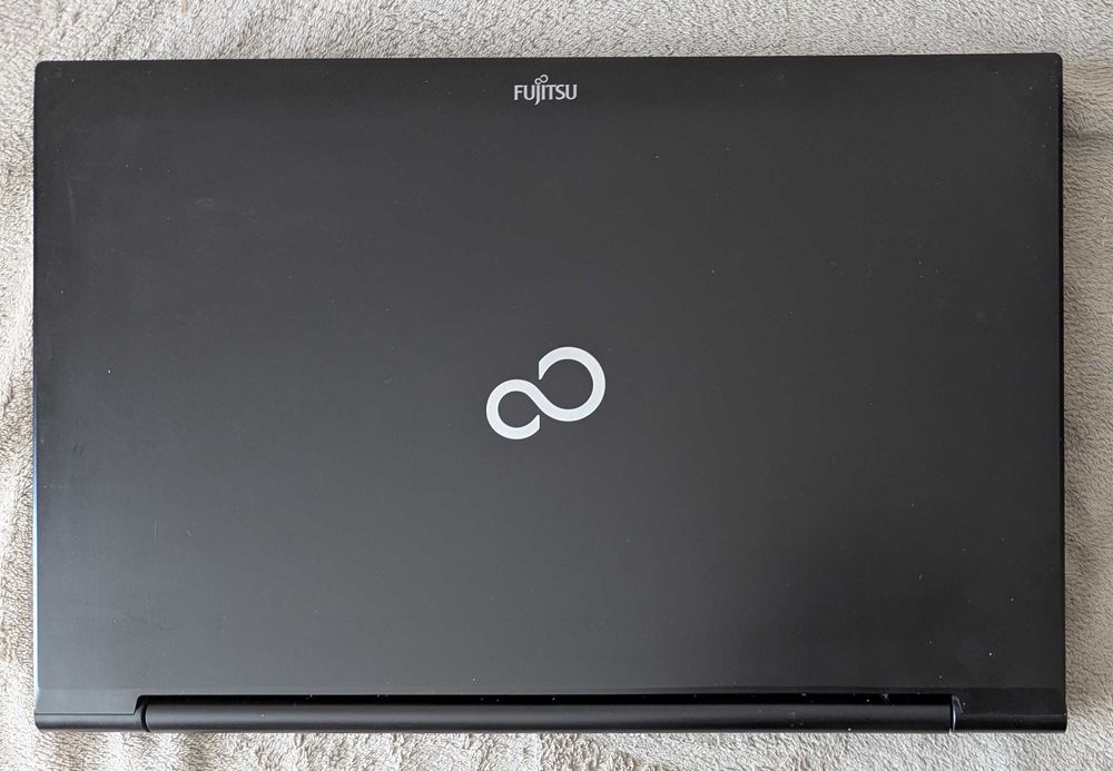 Продам ноутбук Fujitsu Lifebook N532 17,3" на запчастини