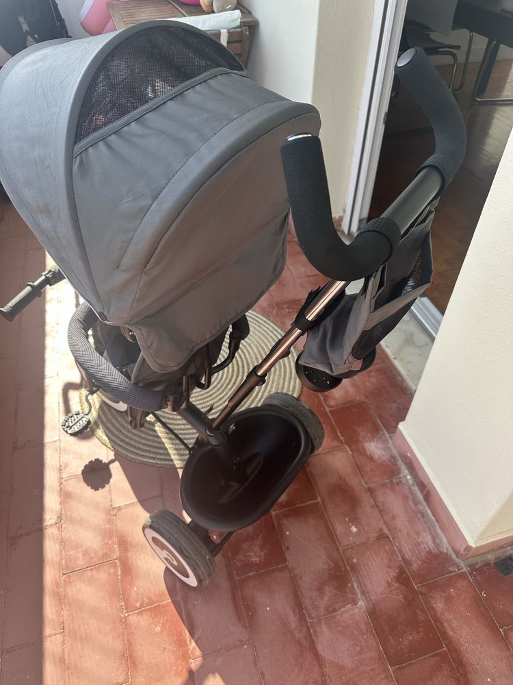 Triciclo de bebe