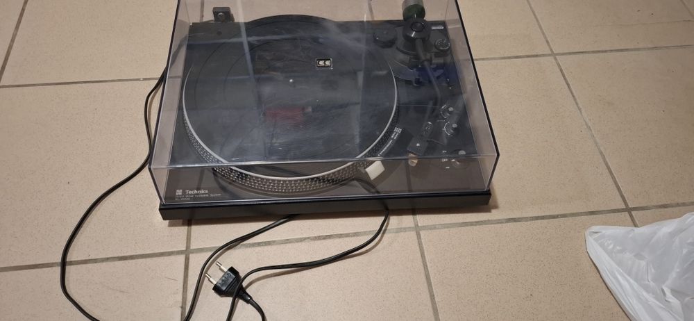 Gramofon Technics SL-D303 i SL-2000