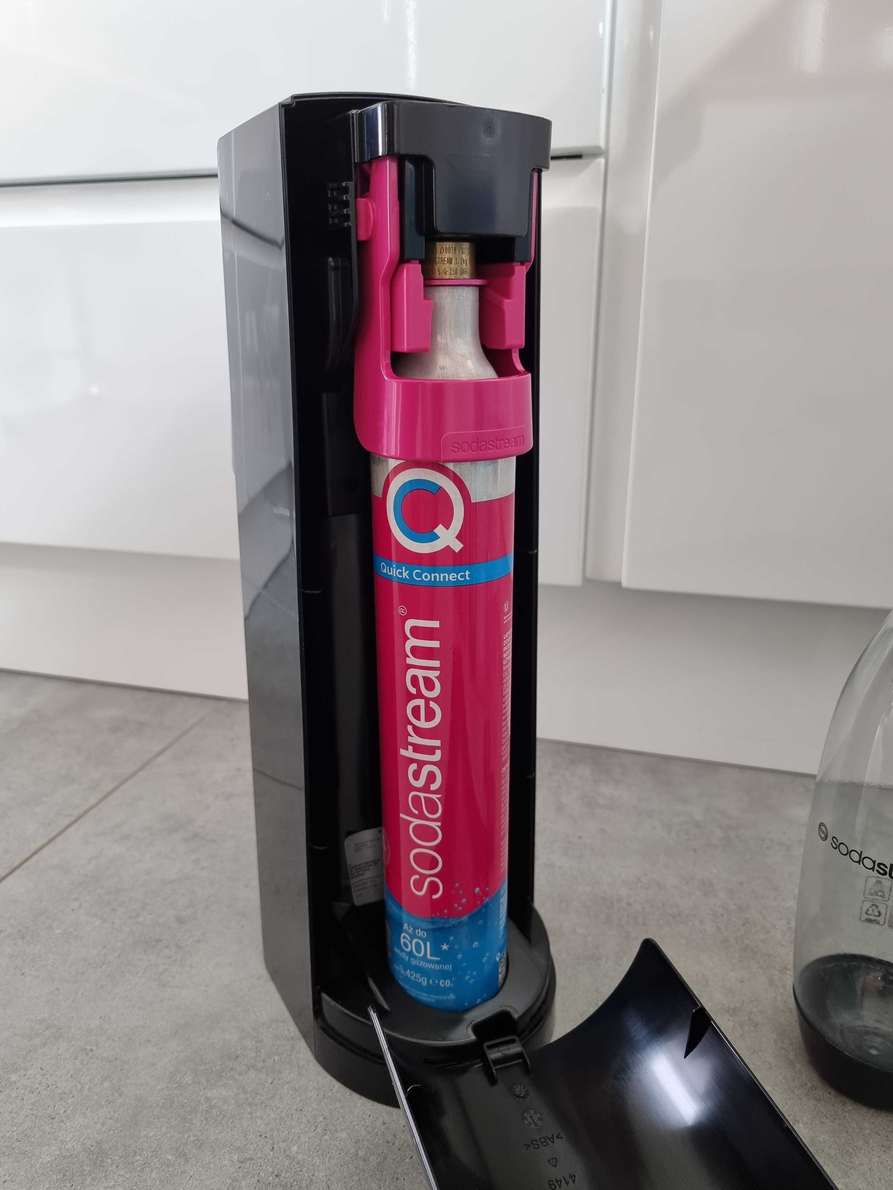 Soda stream malo uzywany plus syropy 2 butelki
