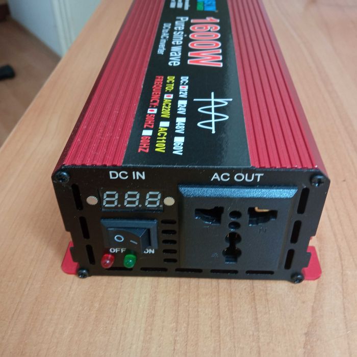 Przetwornica 12/230V czysty sinus 1600/800W