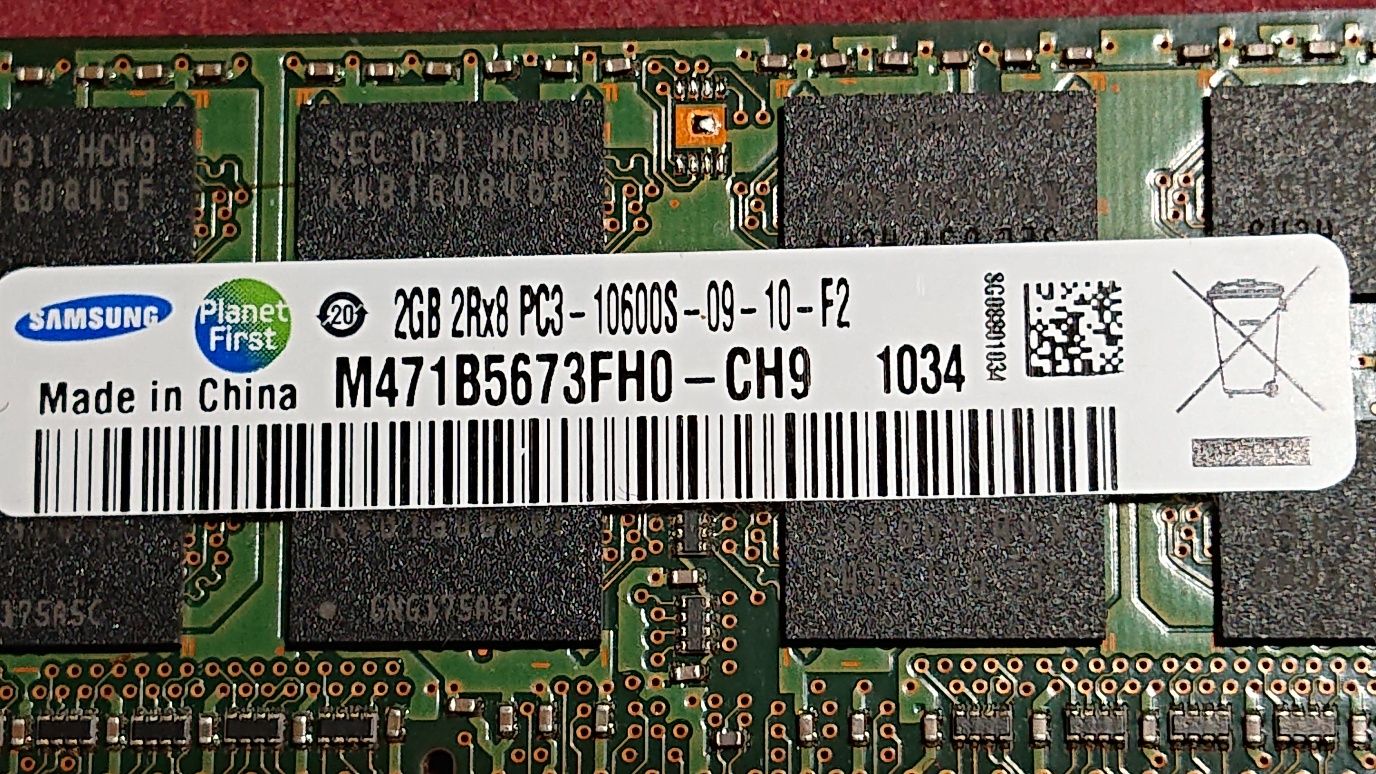Оперативная память на 2Гб
Оперативка 2 GB
Samsung
Отправлю олх доставк