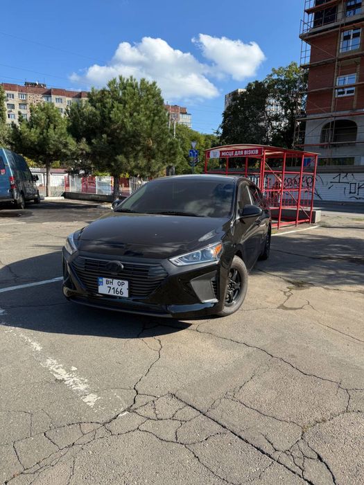 Продам Huyndai Ioniq Hybrid 2017
