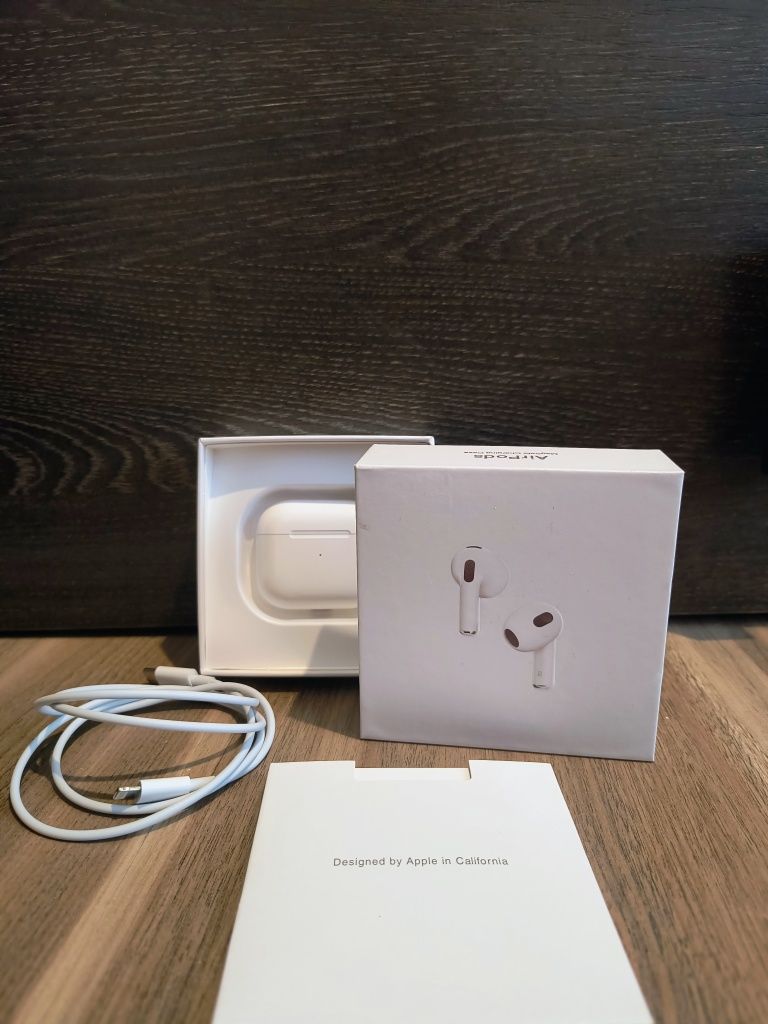 Apple Airpods 3 Generacji