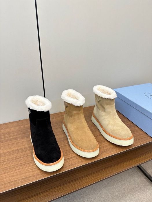 Prada ботинки лофери сапоги сапожки боти лофери з хутром зимние угги
