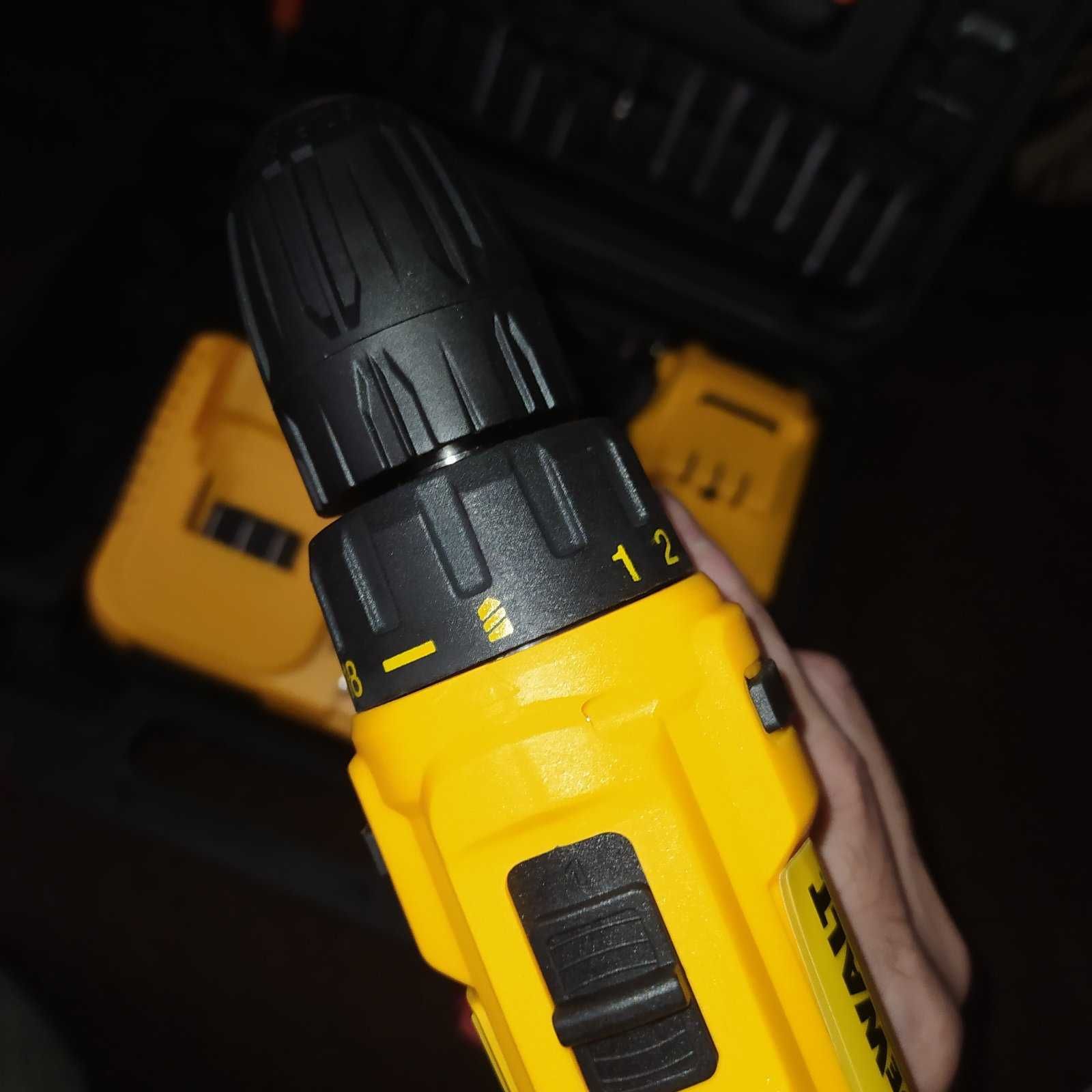 Мощный шуруповерт аккумуляторный dewalt 24V 5A