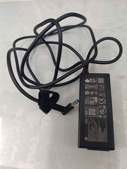 Zasilacz Hp 45W 19.5V 2.31A z pinem model TPN-LA15