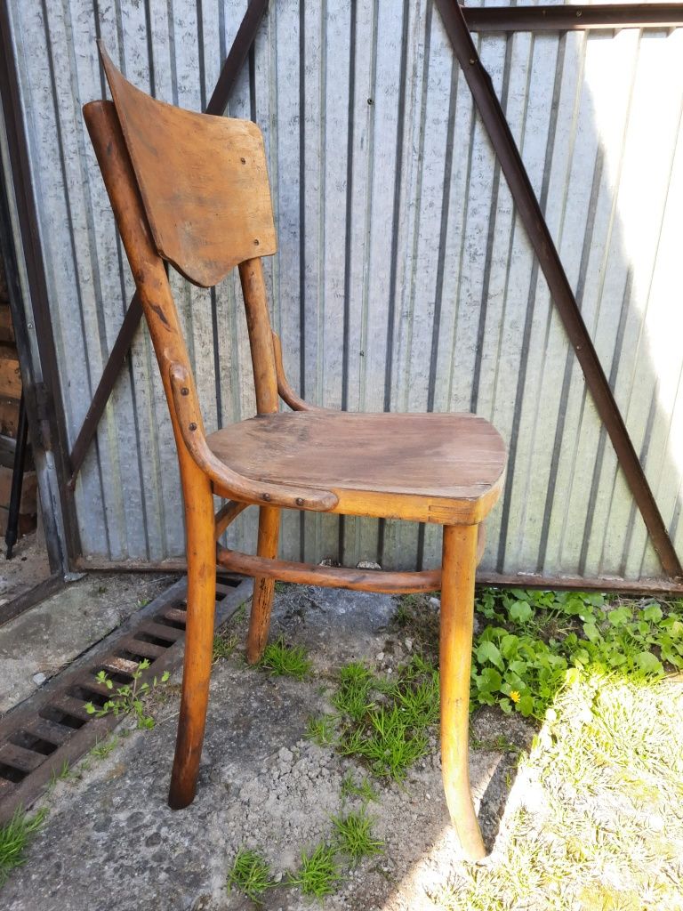 Dwa krzesła typ Thonet, vintage PRL, rustykalne