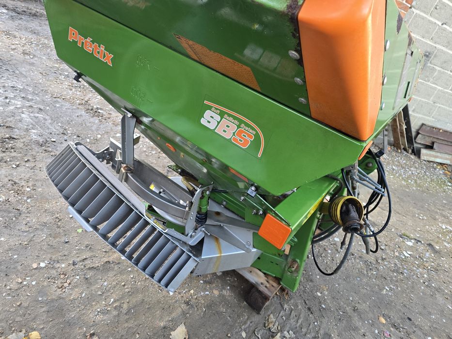 Rozsiewacz Amazone ZA-M Pretix wysiew graniczny