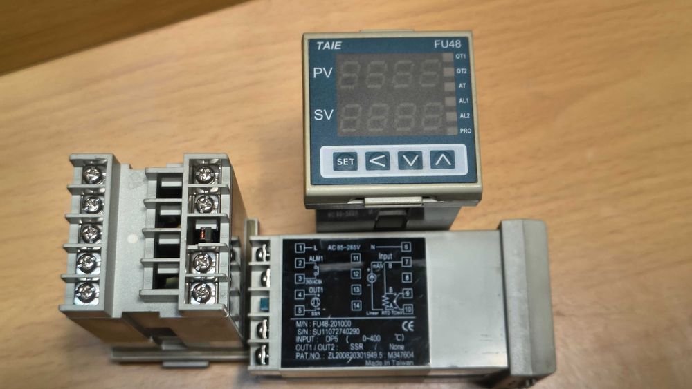 REGULATOR sterownik temperatury TAIE typ FU48